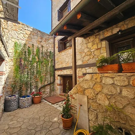 بيت للعطل Calypso Stone House *